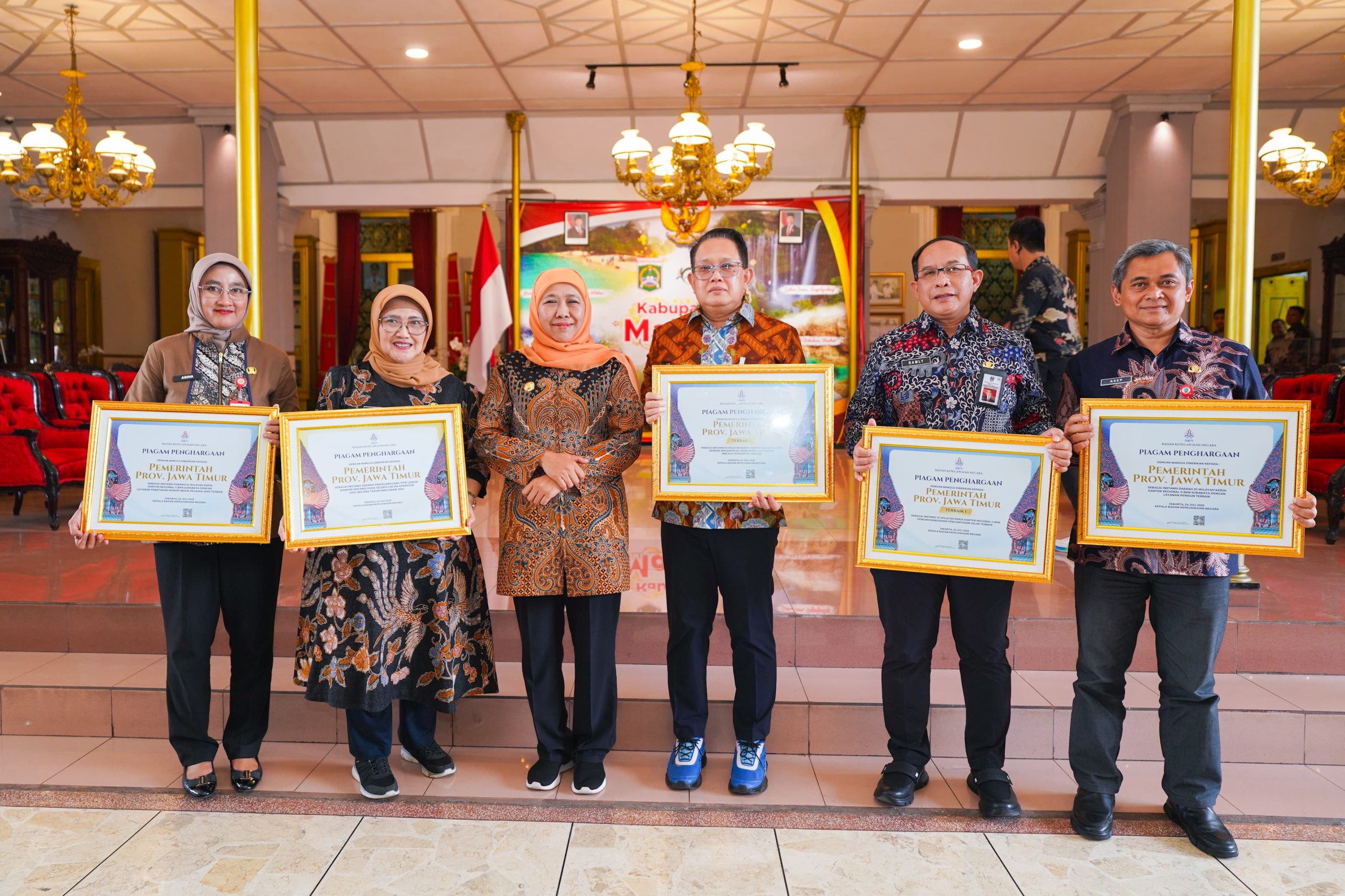 Sabet Lima Penghargaan Nasional Dari BKN, Gubernur Khofifah Optimis Pemprov Jatim Jadi Role Model Menuju Lumbung Talenta Nasional