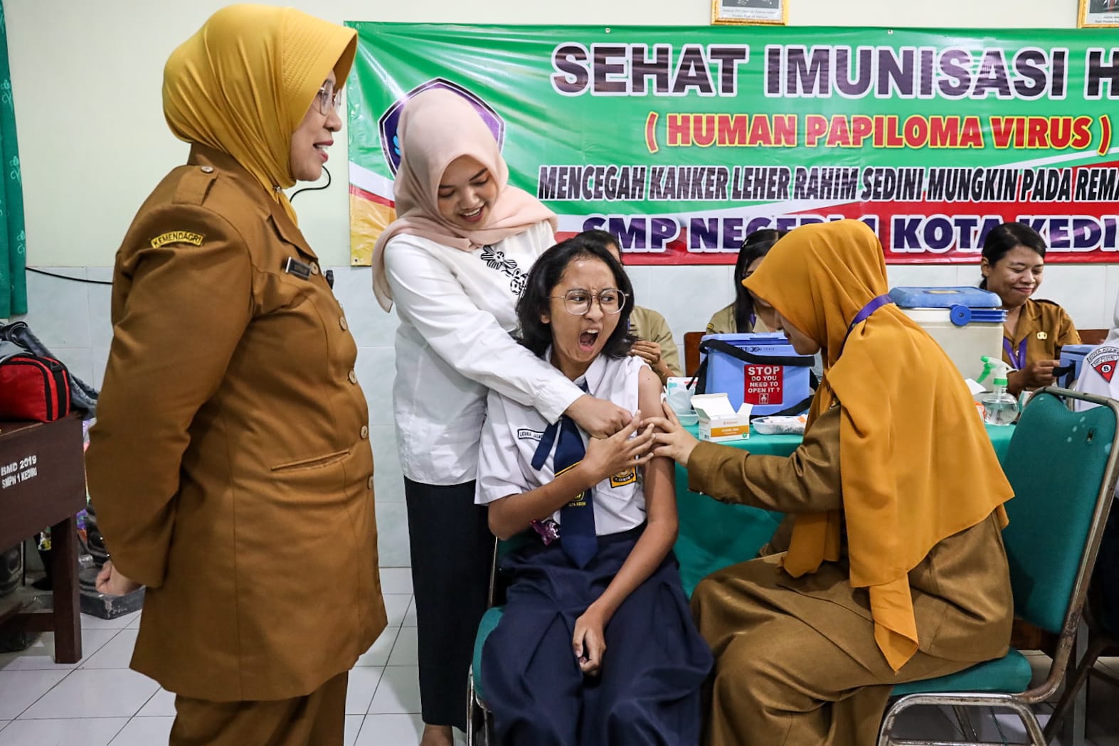 Kejar Capaian Vaksinasi HPV, Dinkes Lakukan Jemput Bola ke Seluruh SMP di Kota Kediri