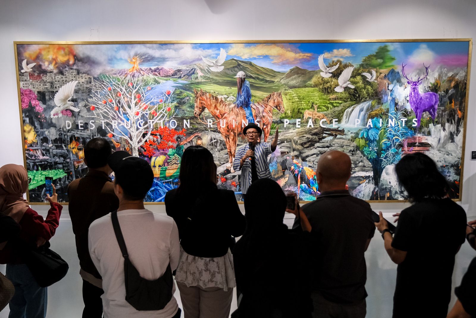 Pameran “Art for Peace and a Better Future” Hadirkan 31 Karya Seni Untuk Perdamaian dan Masa Depan