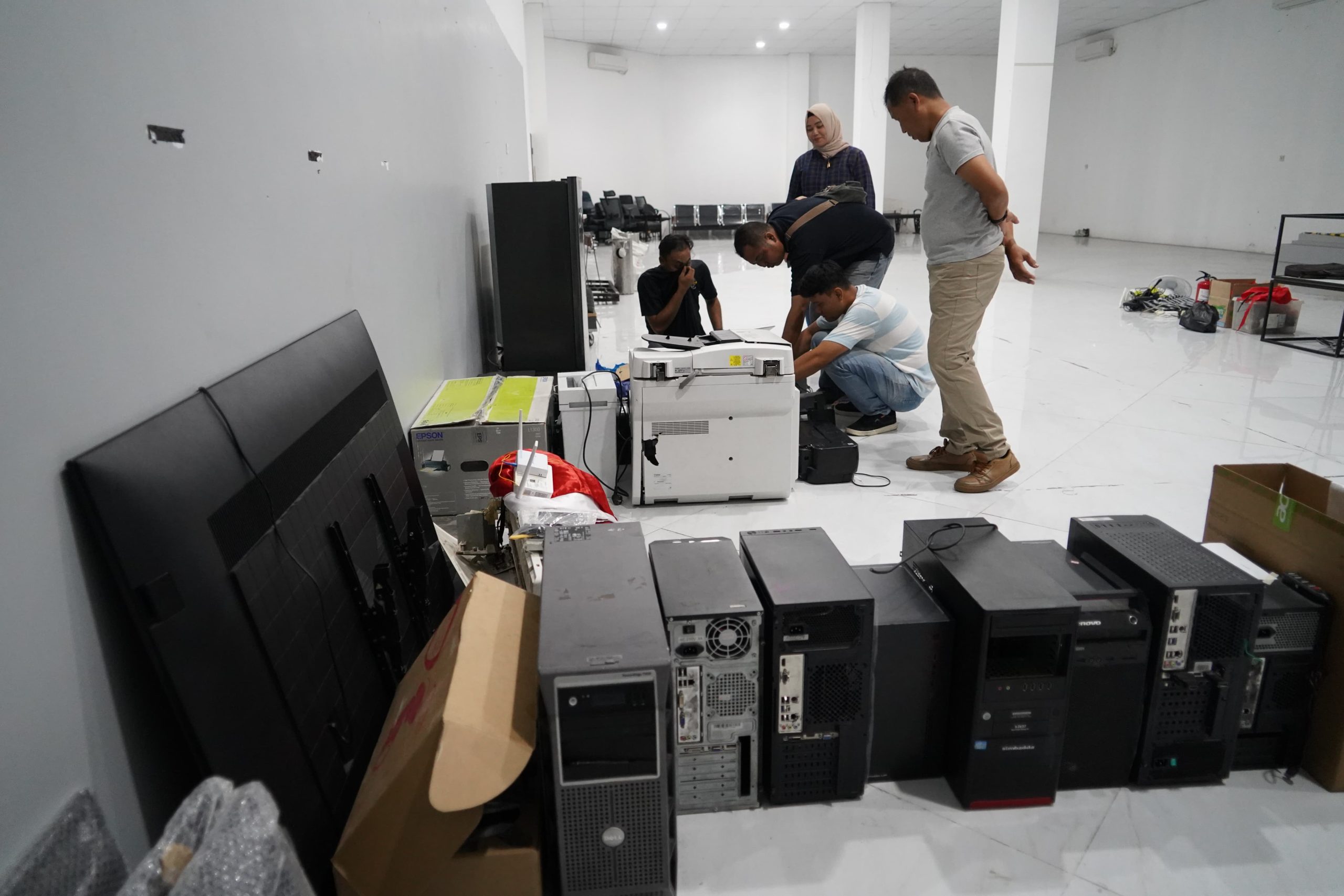 Barang Hasil Jarahan Mulai Dikembalikan di Kantor Satpol PP Kabupaten Kediri