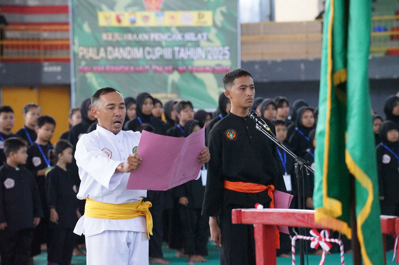 870 Peserta Mengikuti Kejuaraan Pencak Silat Dandim 0809 Cup 2025