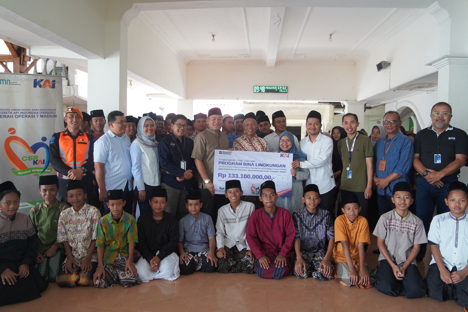 Hari Santri Nasional, KAI Daop 7 Madiun Wujudkan Dukungan Penuh Untuk Santri dan Pondok Pesantren