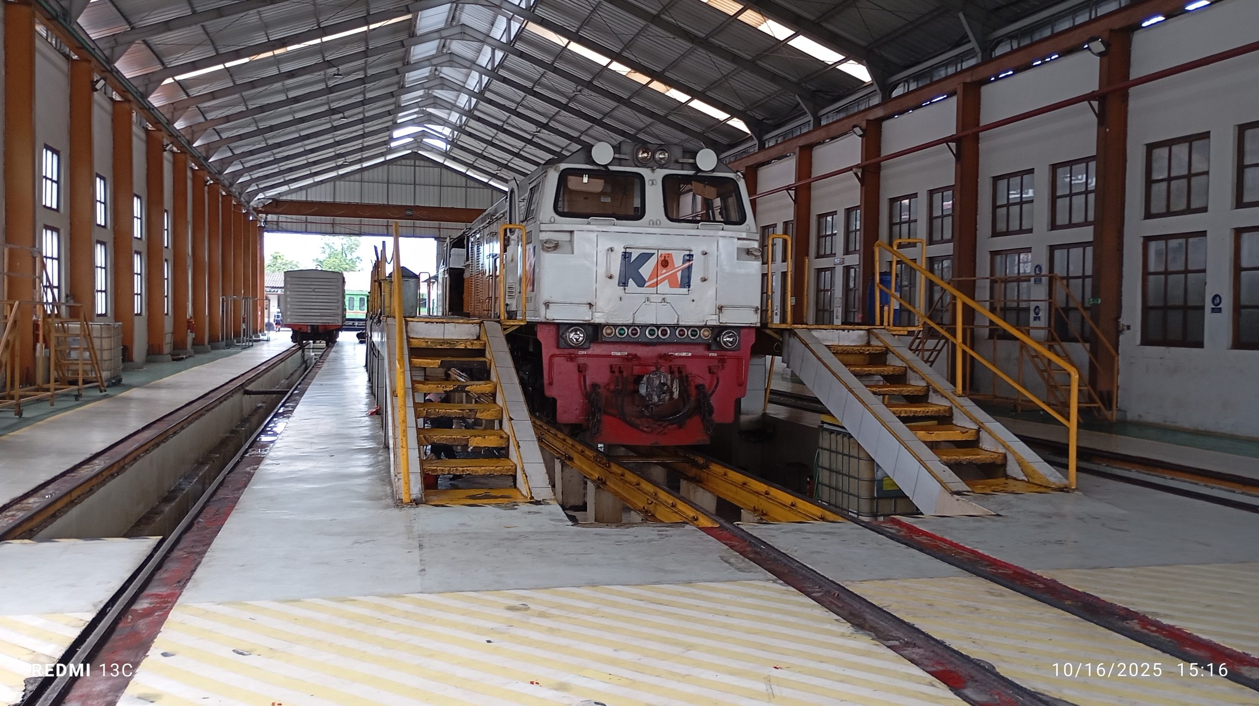 Di Balik Kelancaran Angkutan KA, Ada Peran Teknisi Depo Induk Mempersiapkan Kelaikan Kereta
