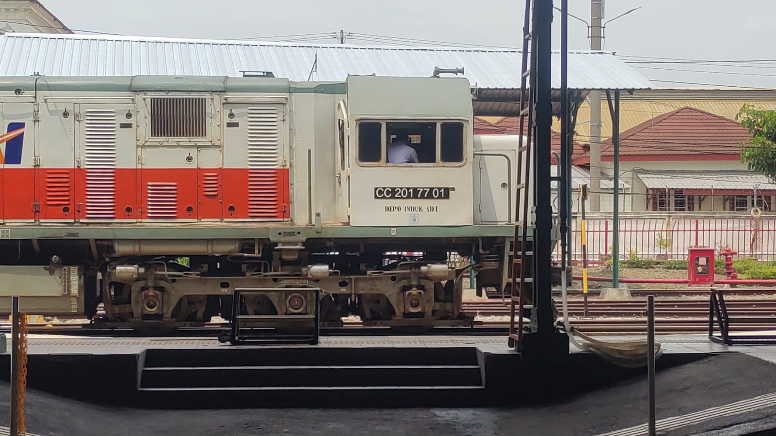 KAI Daop 7 Madiun Mohon Maaf Atas Gangguan Lokomotif Perjalanan KA Kertanegara di Petak Jalan Antara Stasiun Ngadiluwih–Kediri