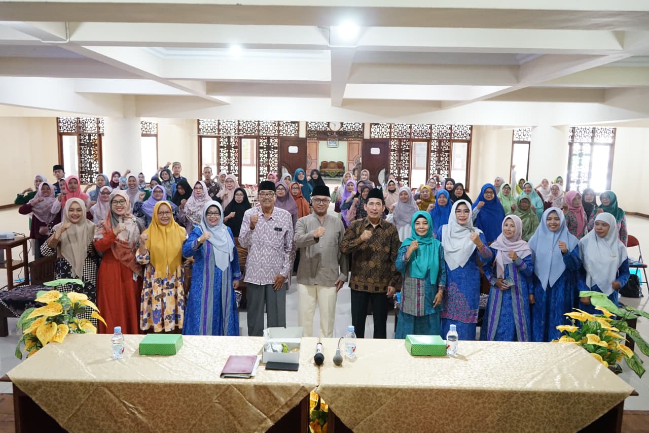 Workshop Rumah Tangga Sakinah, Gus Qowim Dorong Lahirnya Generasi Sholeh di Era Digital
