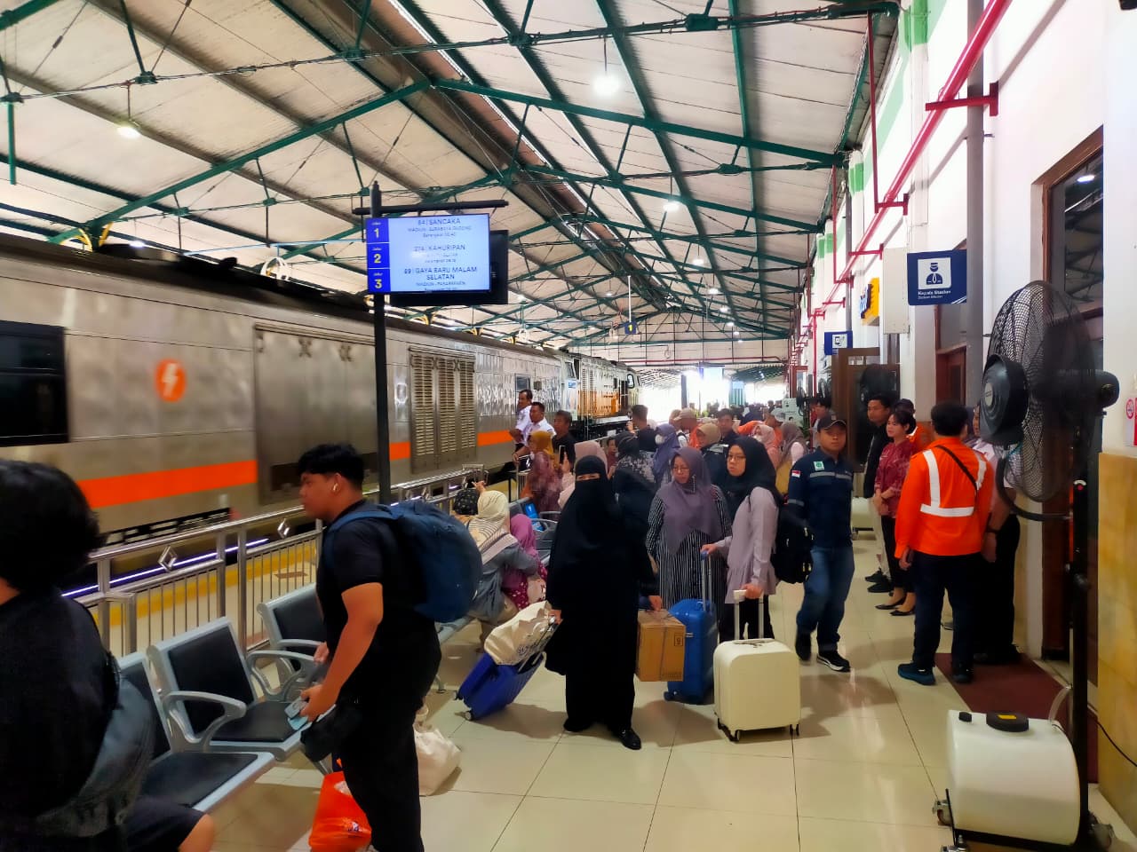 Pemesanan Tiket KA Angkutan Lebaran 1447 H di Daop 7 Madiun Tembus 19.110 Pelanggan