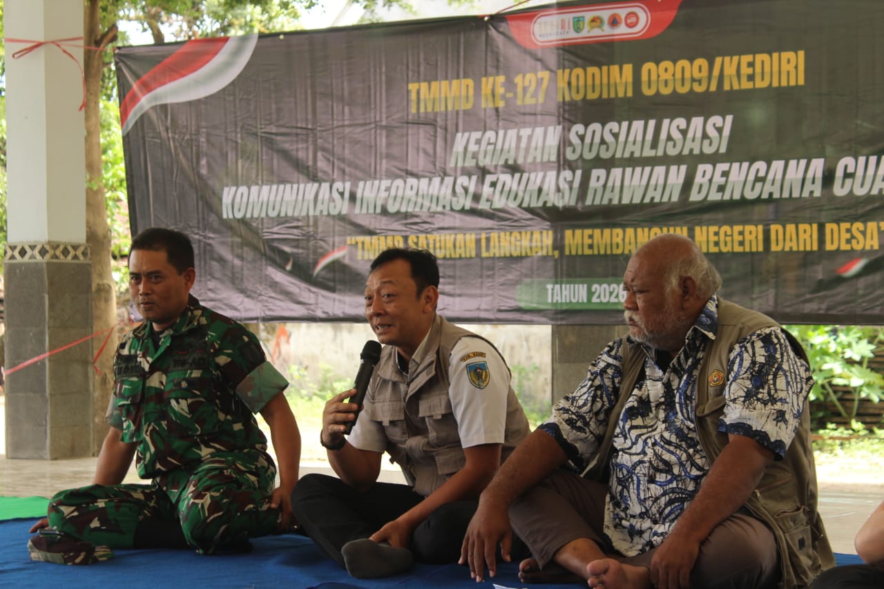 BPBD Kediri Sosialisasikan dan Edukasi Rawan Cuaca Ekstrem Pada TMMD ke-127