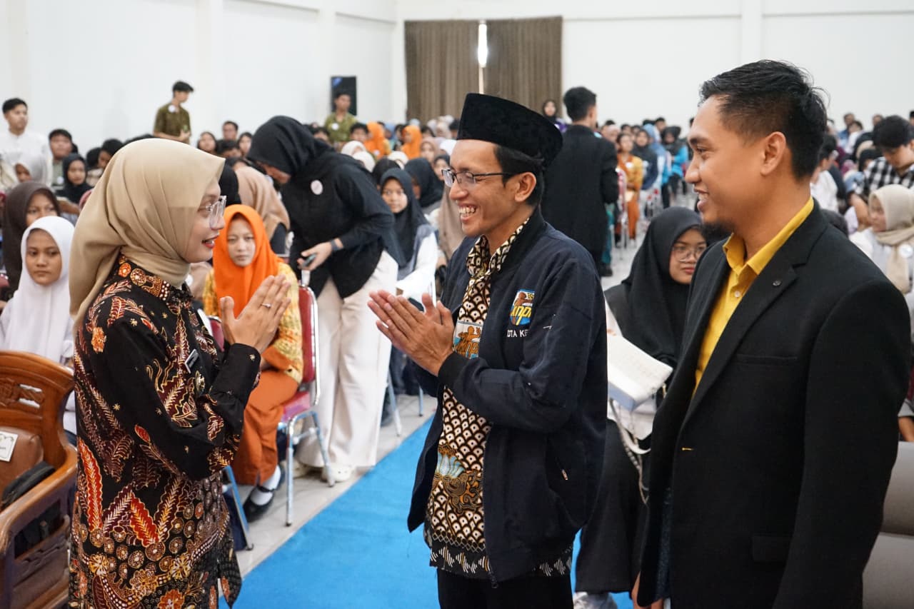 Mbak Wali Buka ASEAN Youth Future Summit, Pemuda Harus Berani Berinovasi dan Jadi Motor Penggerak Perubahan