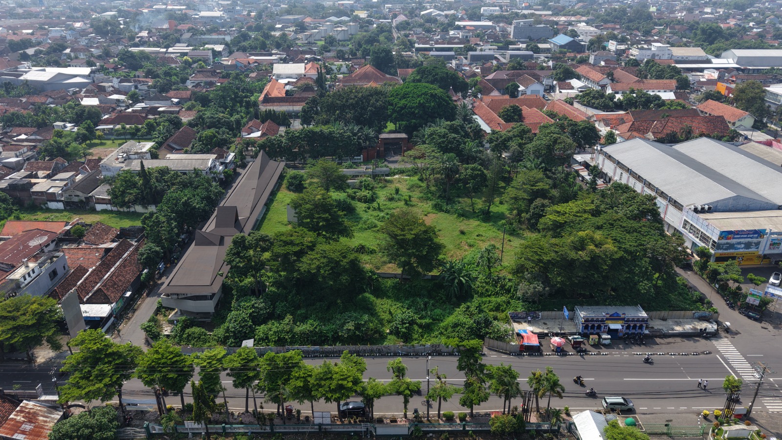Pemkot Kediri Klarifikasi Terkait Kelanjutan Pembangunan Alun-Alun Kota Kediri