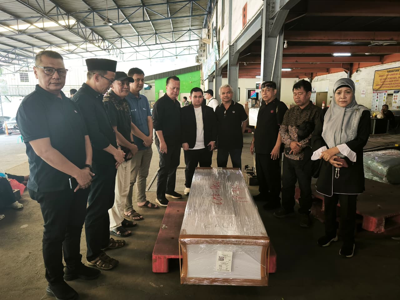 Keluarga Besar PWI Berduka,  Sekjen PWI Pusat Zulmansyah Sekedang Tutup Usia