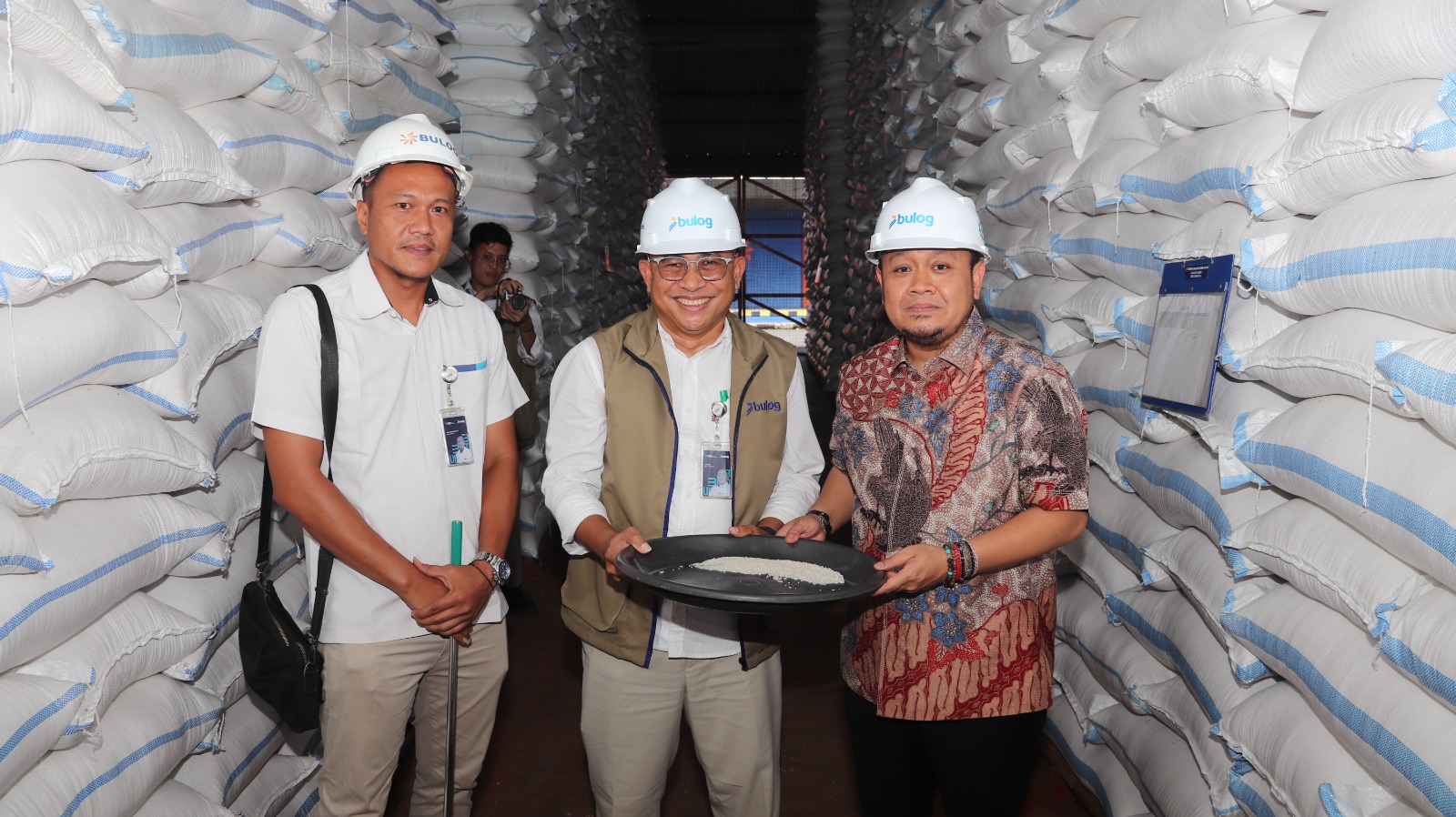 Bimantoro Wiyono Tinjau Gudang Bulog Candirejo Nganjuk, Pastikan Stok Aman dan Kawal Swasembada Pangan