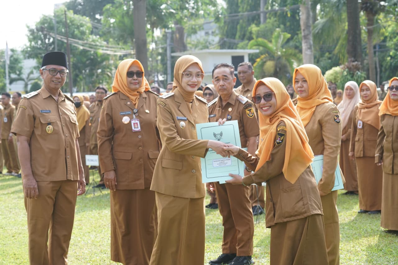 89 ASN Pemkot Kediri Mendapatkan SK Kenaikan Pangkat, Diserahkan Saat Apel Pagi