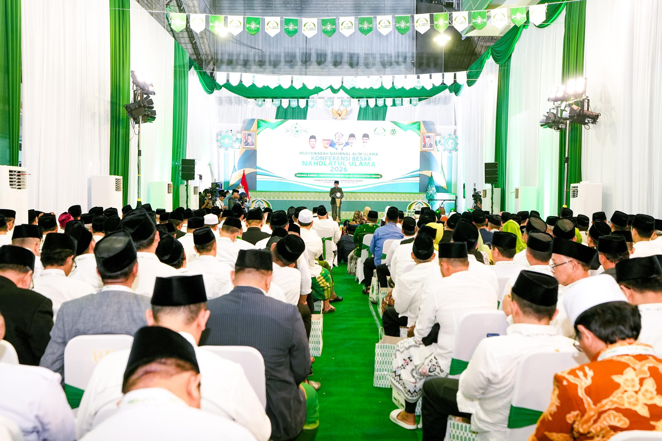 Mbak Wali Hadiri Munas Alim Ulama dan Konbes NU di Ponpes Al Falah Ploso
