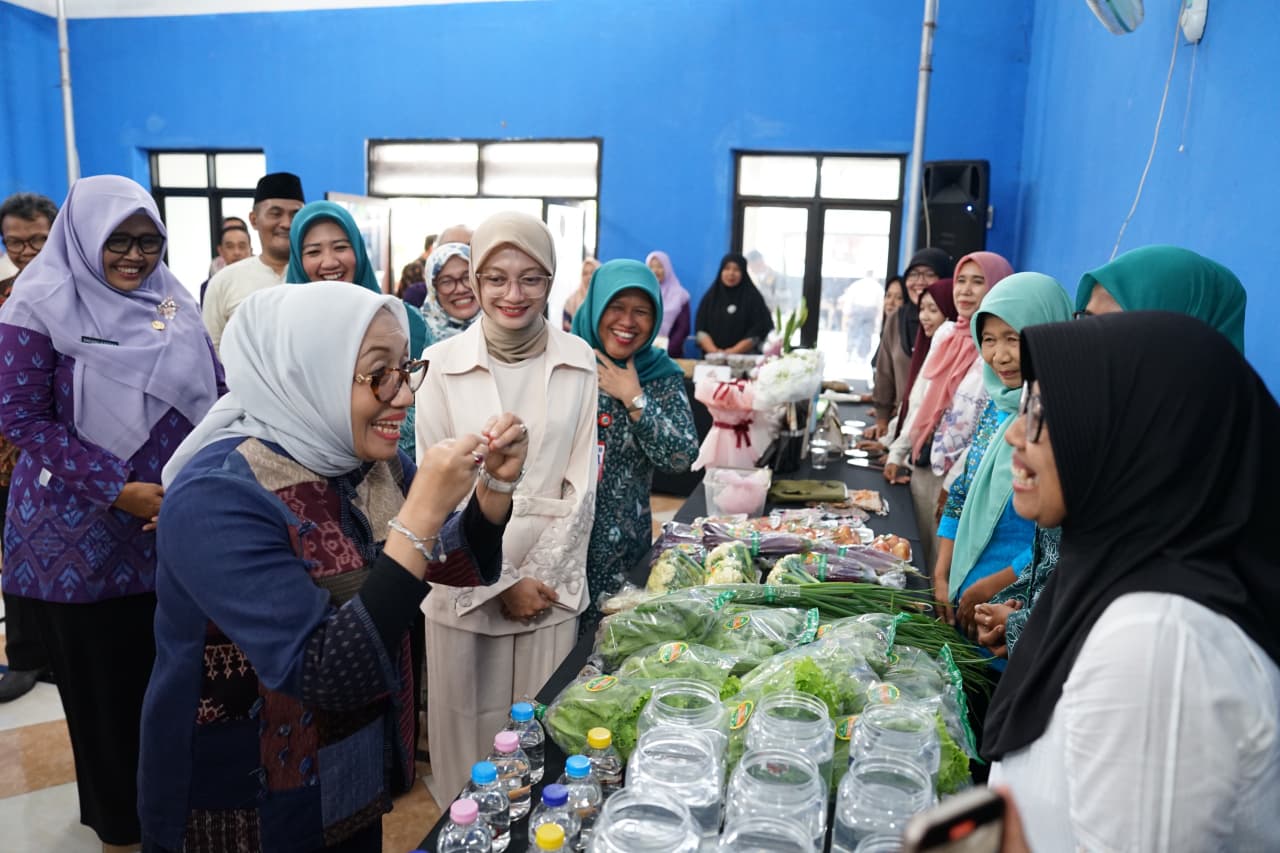 Menteri PPPA Kunjungi Kelompok Wanita Tani Flamboyan Kelurahan Ketami