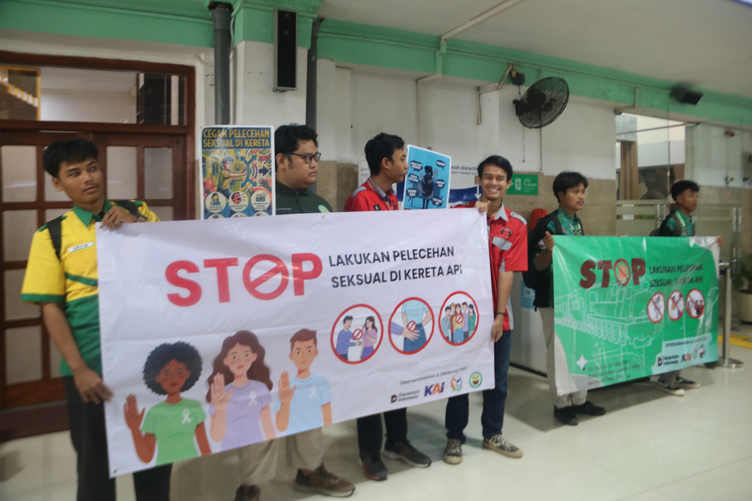KAI Daop 7 Madiun Bersama Railfans Madiun, Kertosono, dan Blitar Gelar Kampanye Anti Pelecehan Seksual