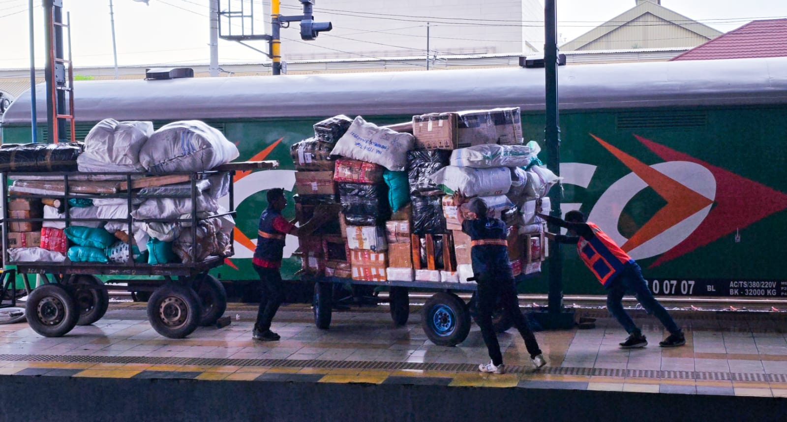 Naik 105 Persen, KAI Daop 7 Madiun Angkut Total 14.376 Ton Barang di Semester 1 Tahun 2026