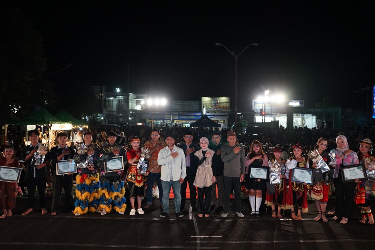 Festival Kali Brantas ke 5, Mahasiswa PGSD UNP Kediri Tampilkan Drama Tari Calon Arang