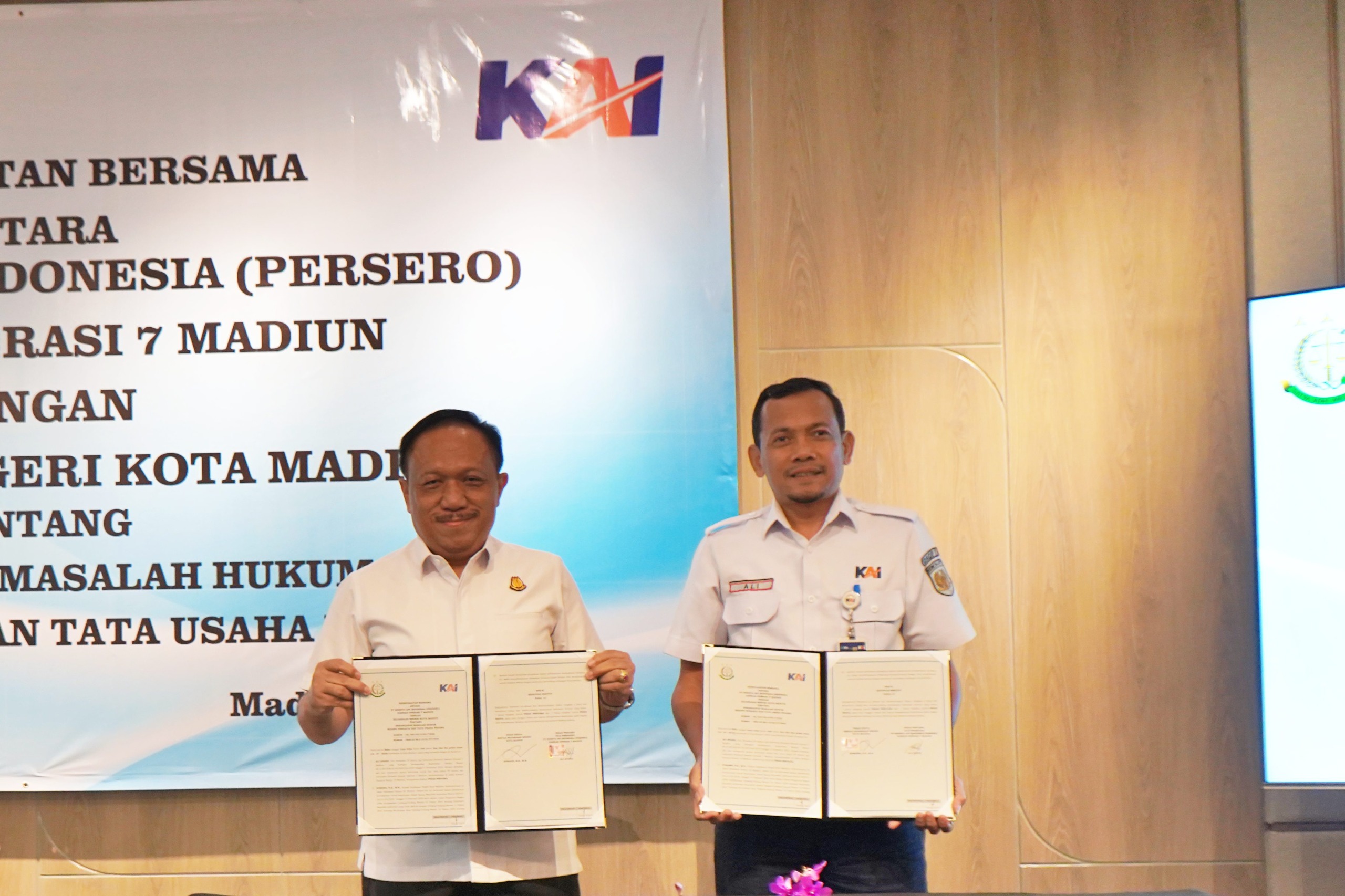 KAI Daop 7 Madiun Teken Kerja Sama Dengan Kejari Kota Madiun, Optimalkan Penanganan Masalah Hukum dan Penjagaan Aset