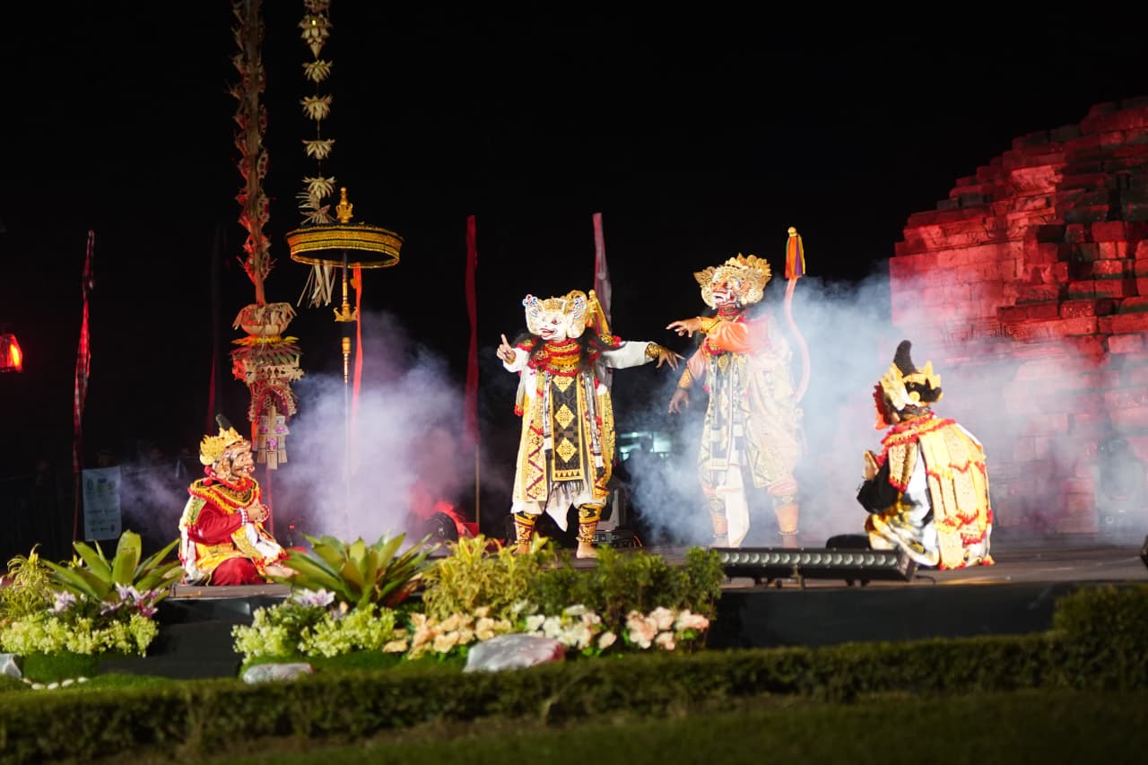 Pagelaran Sastra Saraswati Sewana Yatra 2026 di Candi Tegowangi, Mas Dhito Kebudayaan Jembatan Pemersatu Bangsa