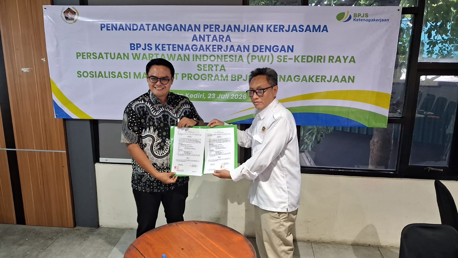 PWI Kediri Raya Teken Kerja Sama dengan BPJS Ketenagakerjaan, Dorong Wartawan Miliki Jaminan Sosial