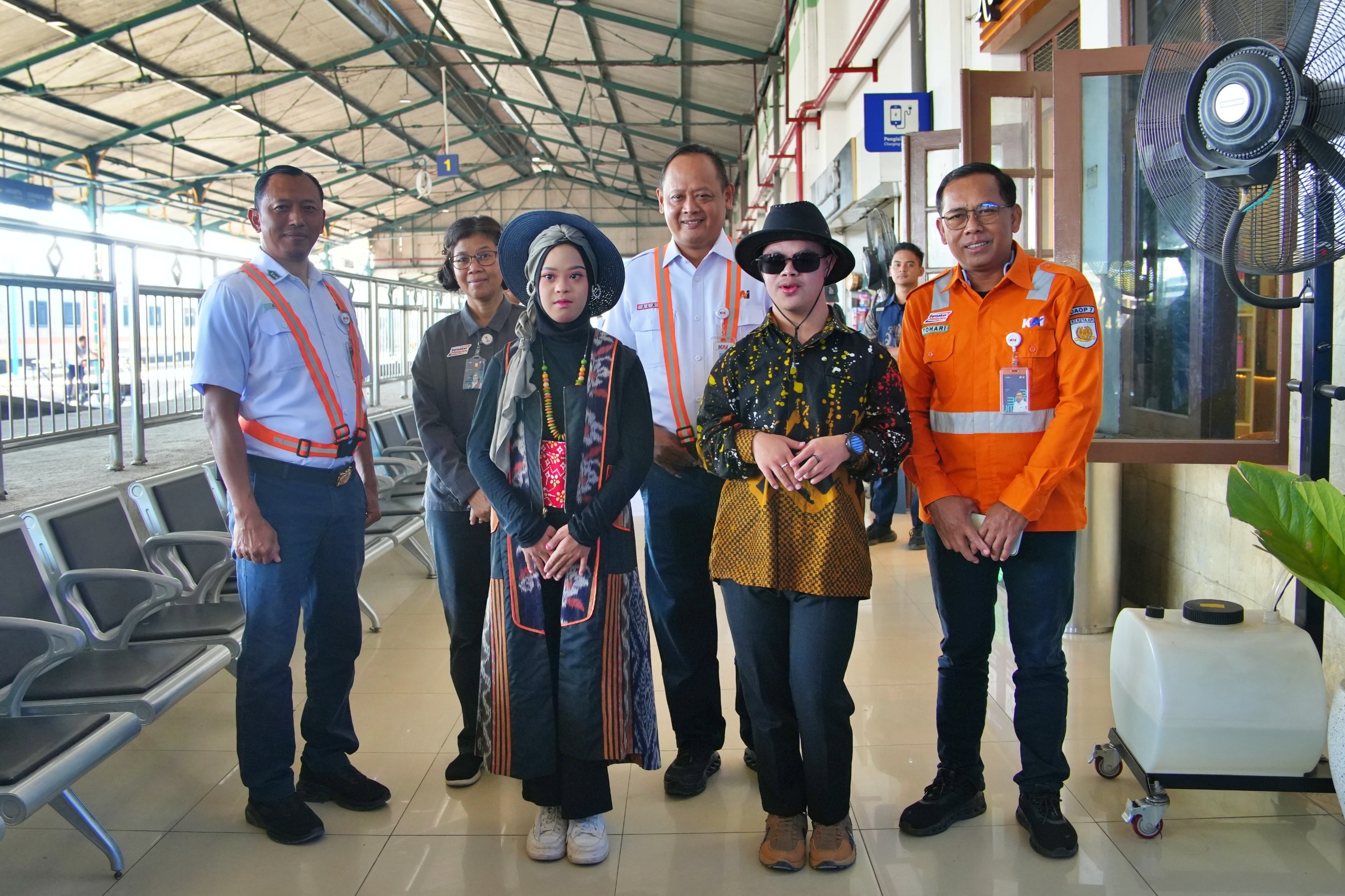 Peringatan Hari Anak Nasional: KAI Daop 7 Madiun Beri Pengalaman Naik Kereta Gratis dan Wadah Aksi Bakat Anak Disabilitas