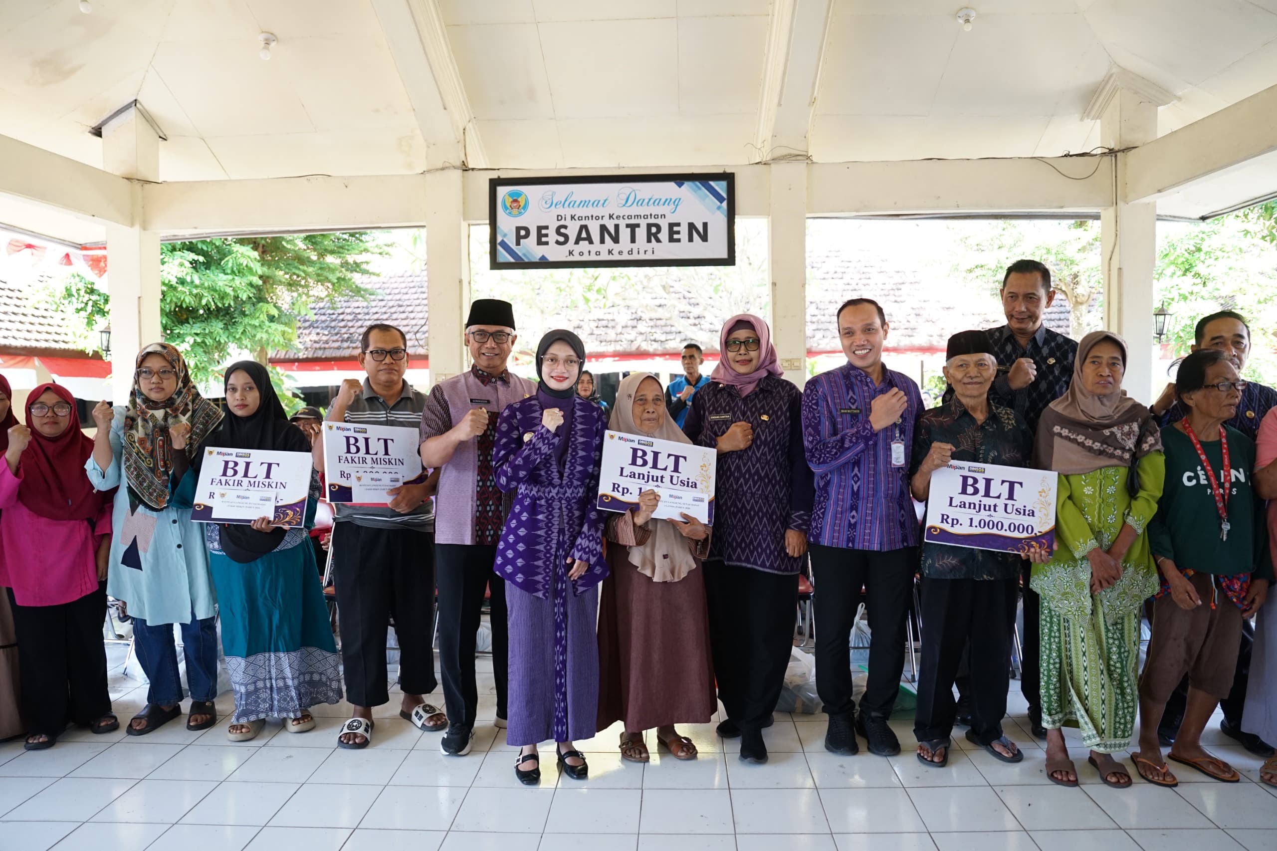 Mbak Wali Awali Penyaluran BLT DBHCHT 2026, Wujud Kehadiran Pemerintah Bagi Masyarakat