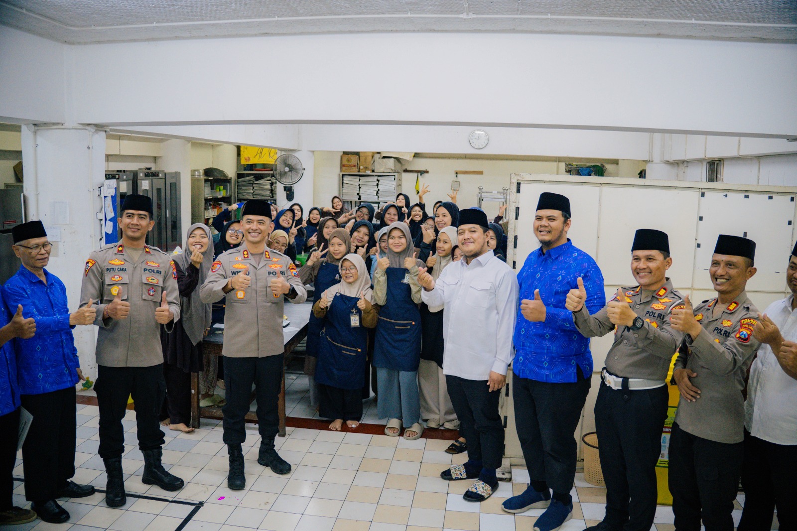 Perkuat Sinergi Ulama dan Umara, Kapolres Kediri Kota Silaturahim ke Ponpes Wali Barokah