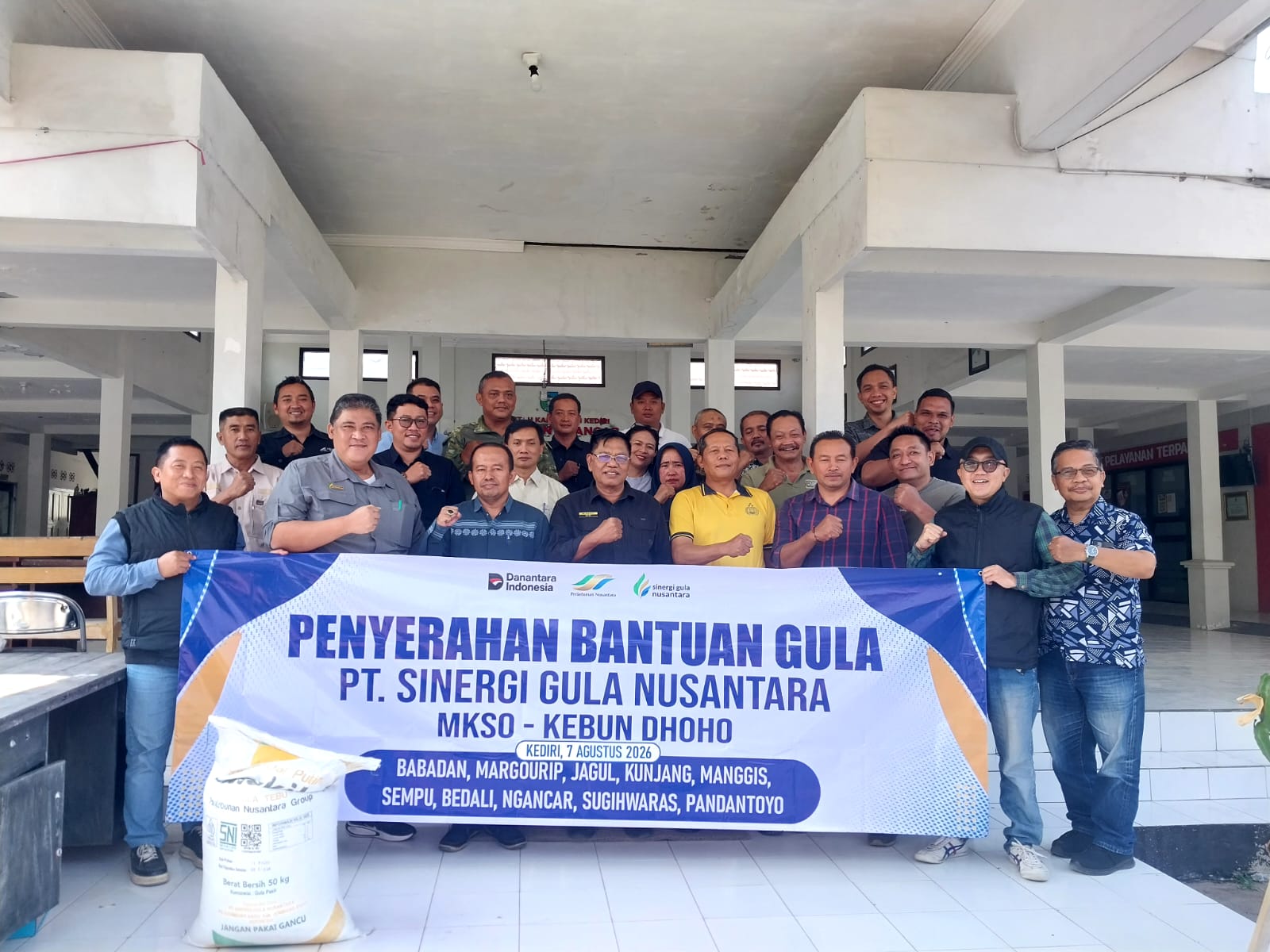 Perkuat Hubungan Kemitraan Dengan 17 Desa, PT SGN MKSO Kebun Dhoho Kembali Salurkan Bantuan Gula
