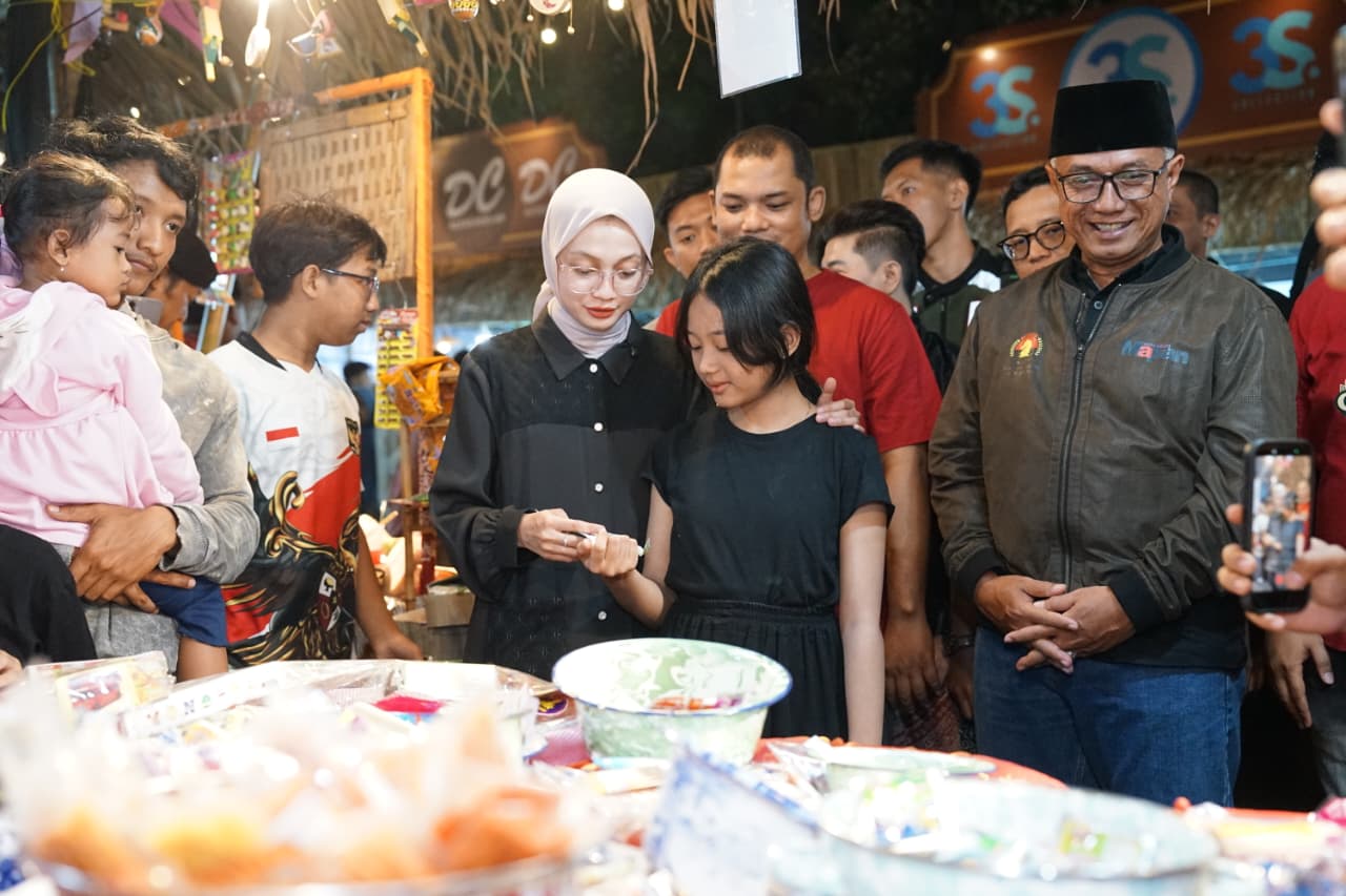 Kota Kediri Gelar Pasar Rakyat di GOR Jayabaya, Pajang Produk UMKM Agar Ekonomi Masyarakat Bergerak