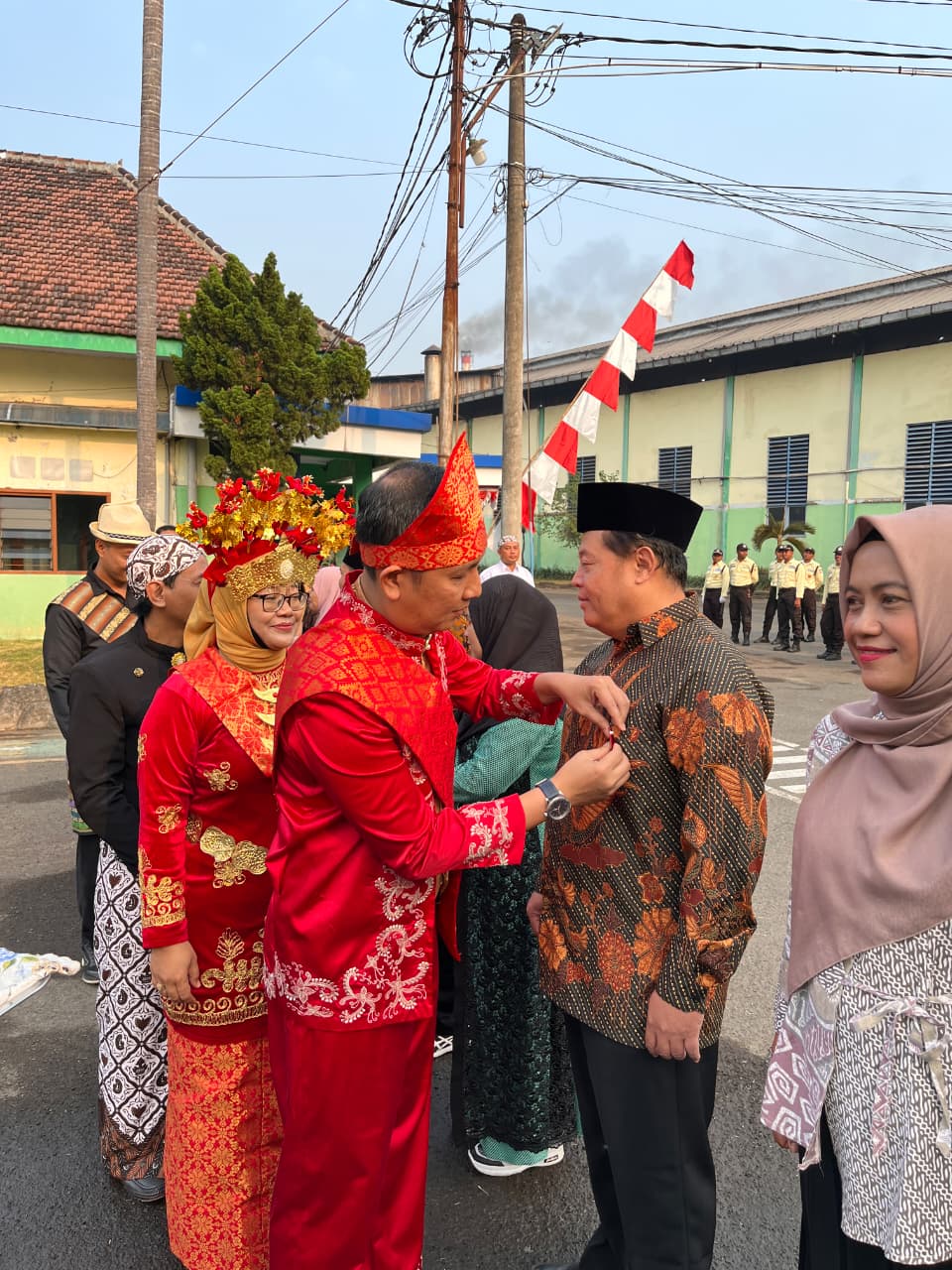 PG Meritjan Kediri Gelar Upacara Kemerdekaan RI ke-81, Beri Penghargaan Karyawan Masa Kerja 20 dan 25 Tahun