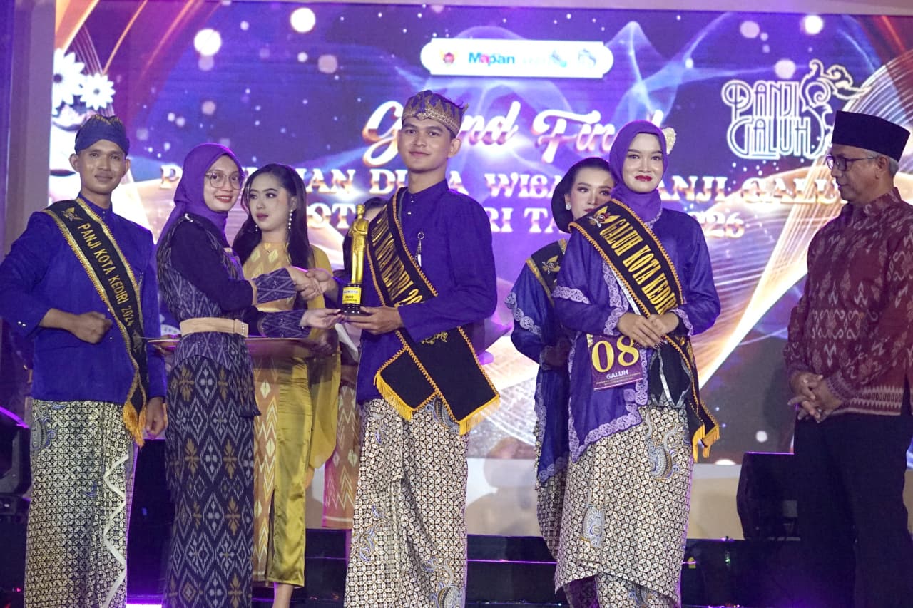 Panji Crist dan Galuh Rima Dinobatkan Sebagai Panji dan Galuh Kota Kediri 2026, Mbak Wali : Panji Galuh Harus Bikin Kota Kediri Semakin Ngangeni