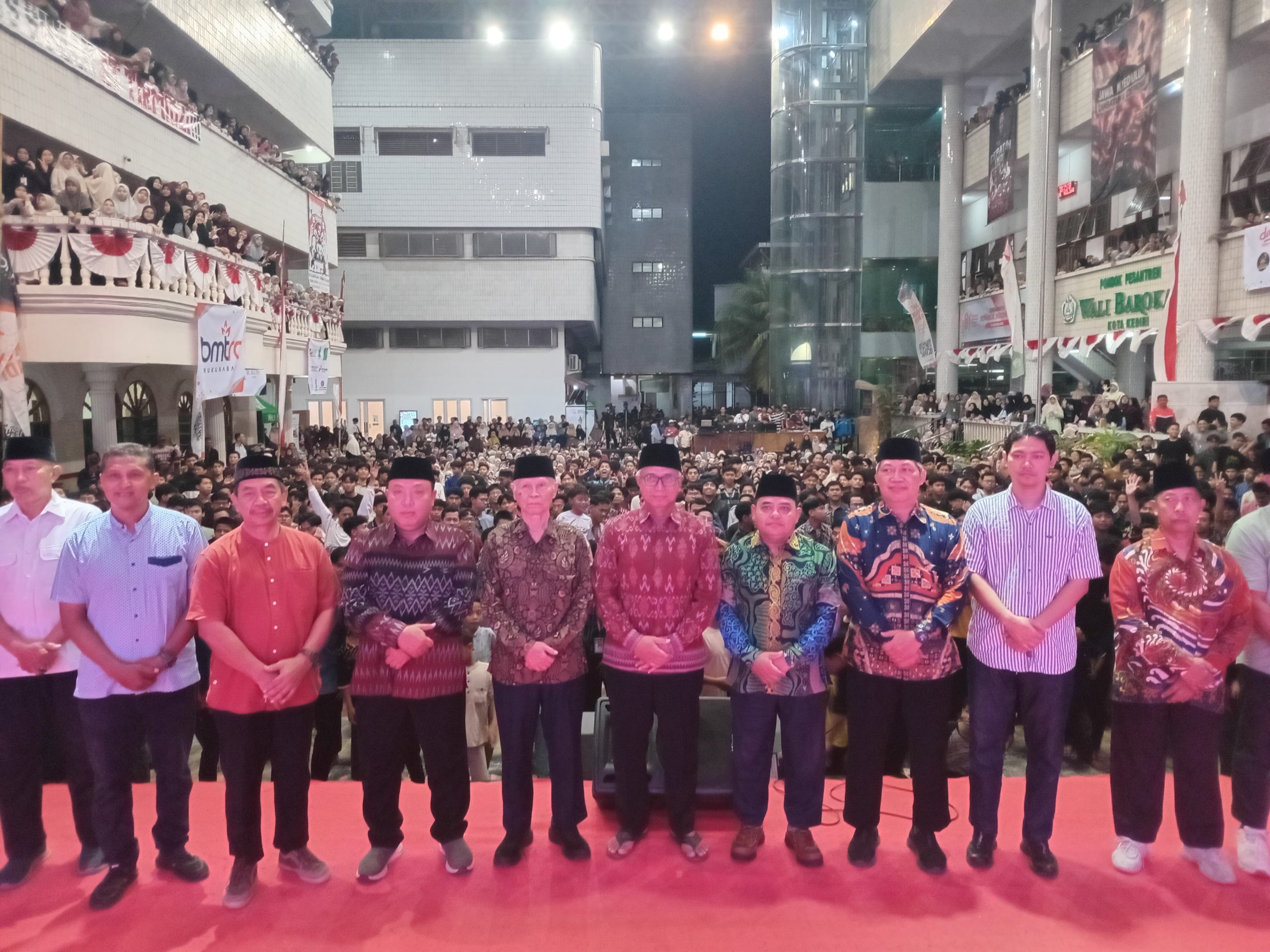 Semangat Kebersamaan Warga Ponpes Wali Barokah Rayakan Agustusan, Dari Lomba Hingga Panggung Gembira