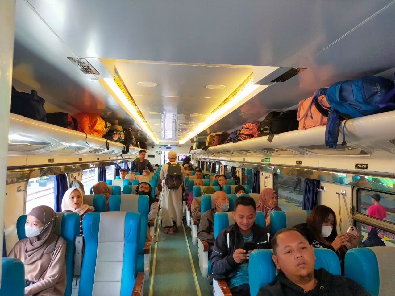 Mobilitas Tinggi Saat Libur Maulid Nabi, Puluhan Ribu Penumpang Padati Stasiun KAI Daop 7 Madiun