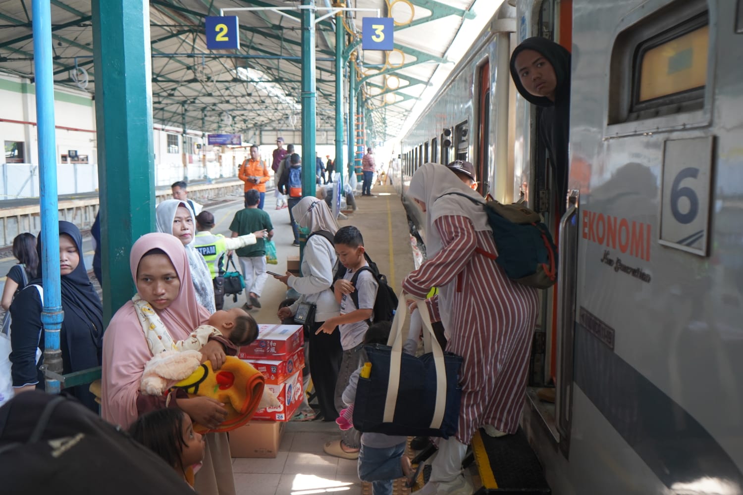 Lonjakan Penumpang Warnai Libur Panjang Maulid Nabi, KAI Daop 7 Madiun Layani Hampir 78 Ribu Pelanggan
