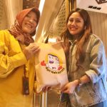 PT KAI Daop 7 Madiun Sapa Pelanggan dan Bagikan Souvenir di Hari Pelanggan Nasional