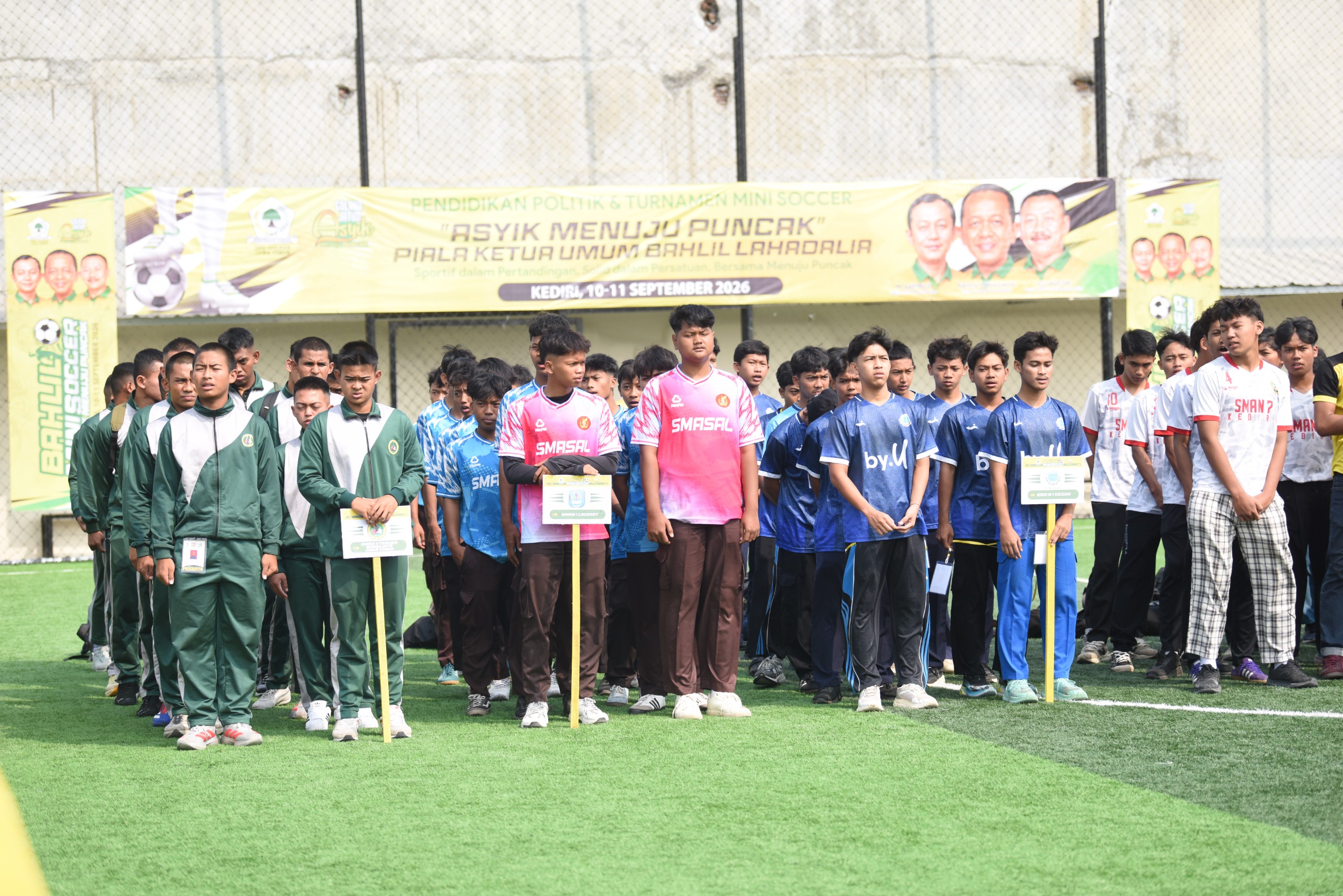Dorong Generasi Muda Sportif dan Berkarakter, Mbak Wali Buka Bahlil Minisoccer U-17 Zona Kediri Raya