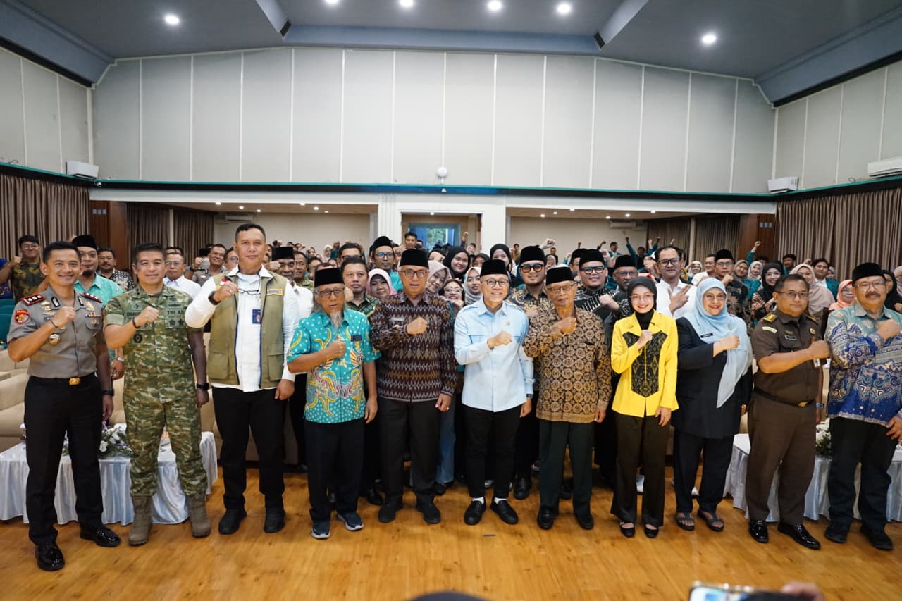 Kuliah Tamu Zulkifli Hasan di Kampus Uniska, Swasembada Pangan Tidak Boleh Ditawar Karena Menjadi Kedaulatan Bangsa