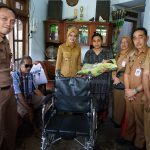 Sambangi Rumah Warga, Mbak Wali Pastikan Alat Bantu Bagi Warga Disabilitas Beri Manfaat Nyata