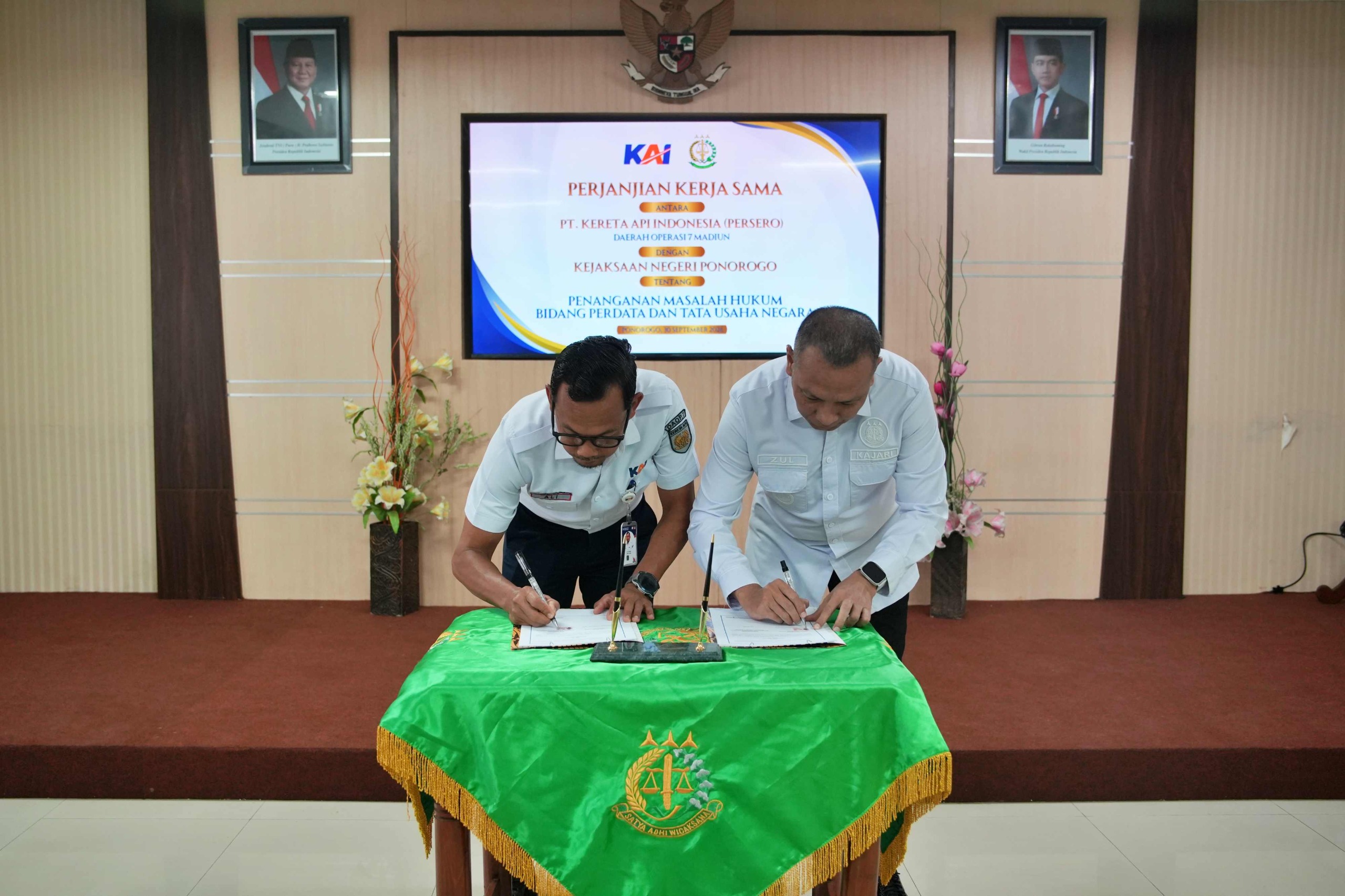 KAI Daop 7 Madiun dan Kejaksaan Negeri Ponorogo Tandatangan Kesepakatan Bersama Bidang Perdata dan Tata Usaha Negara