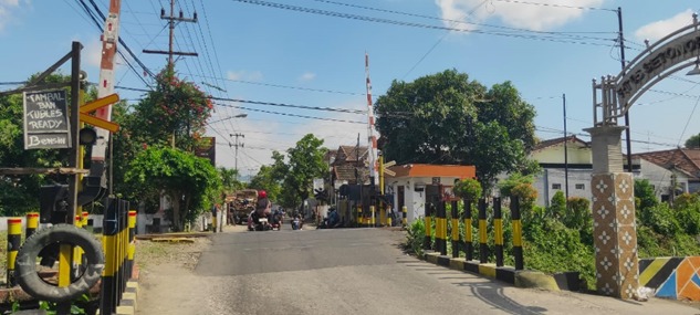 KAI Daop 7 Madiun Lakukan Perbaikan Geometri di Tiga Perlintasan Sebidang Kabupaten Kediri