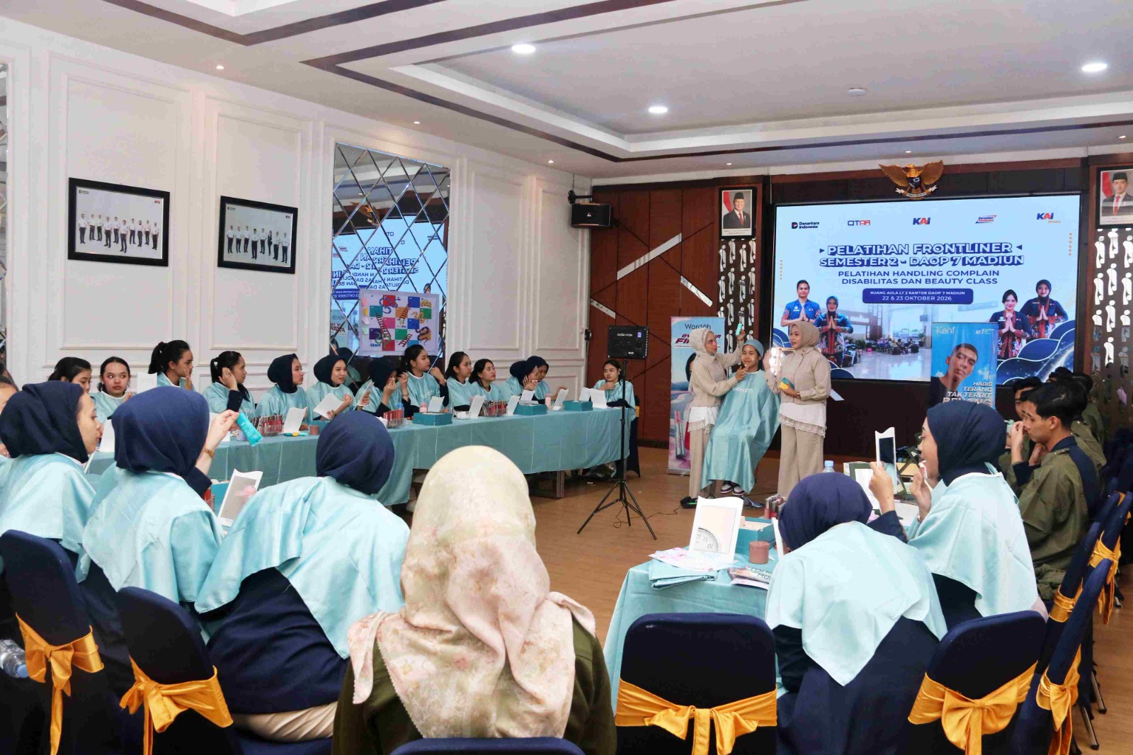 Tingkatkan Kualitas Layanan dan Inklusivitas, KAI Daop 7 Madiun Gelar Pembinaan Frontliner