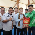 BULOG Bersama Kemenko Pangan Lanjutkan Penyaluran Bantuan Pangan Tahap III di Nganjuk, Jaga Stok Kebutuhan Beras Masyarakat Hingga Akhir 2026